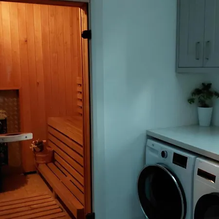 Hébergement de vacances Sleeps12-6Bed-3Bath-Freeparking-Limerick *