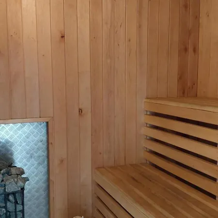 Sleeps12-6Bed-3Bath-Freeparking-Limerick Hébergement de vacances *